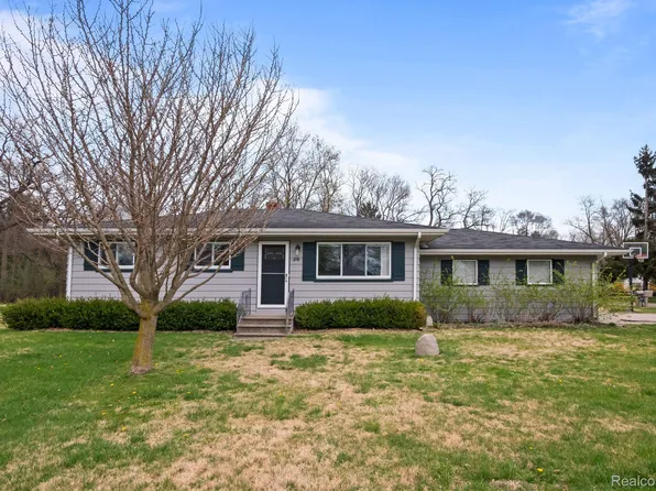 4518 Parnell St, Clarkston, MI 48346