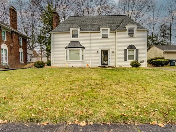 747 Crestview Ave, Akron, OH 44320