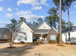 525 Legacy Lakes Way, Aberdeen, NC 28315