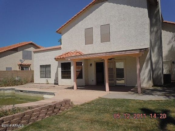 5th image of 926 N Saint Elena St
