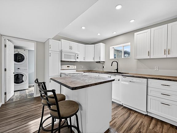 5th image of 1669 Westmount Dr