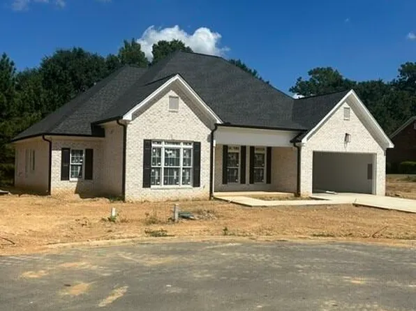 119 Mountain View Dr SW, Calhoun, GA 30701