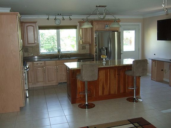 5th image of 468 Woodland Dr
