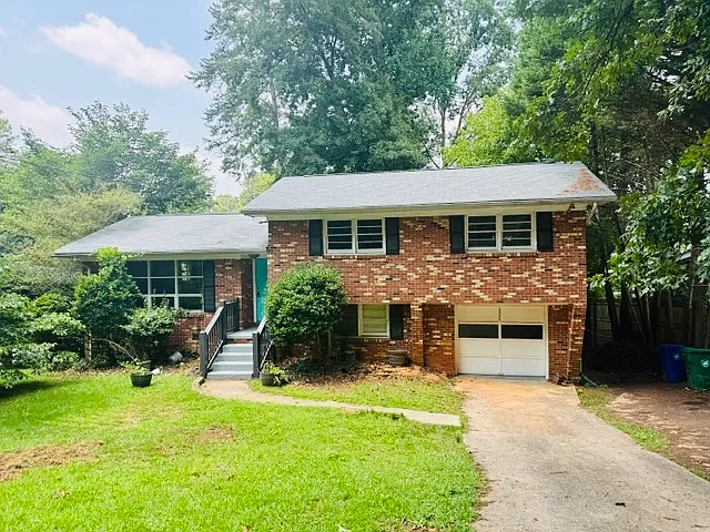2249 Colleen Ct — Photo 3