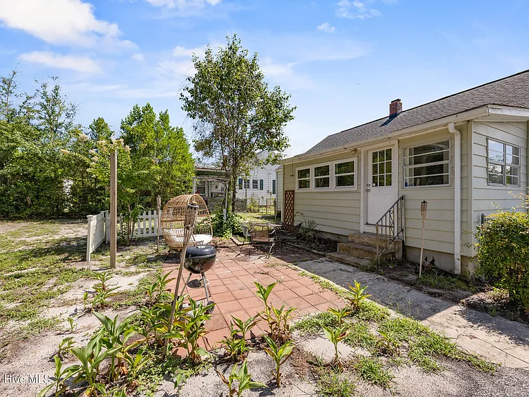 2137 Jackson St — Photo 28