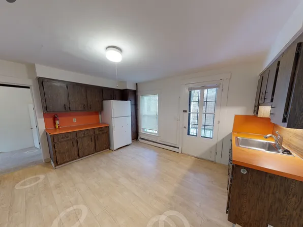 36 Elm St #2, Lebanon, NH 03766