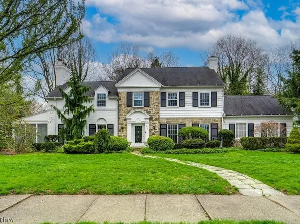 505 Ridgecrest Rd, Akron, OH 44303