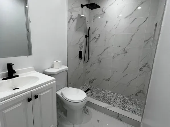 4050 NW 135th St #2110, Opa Locka, FL 33054