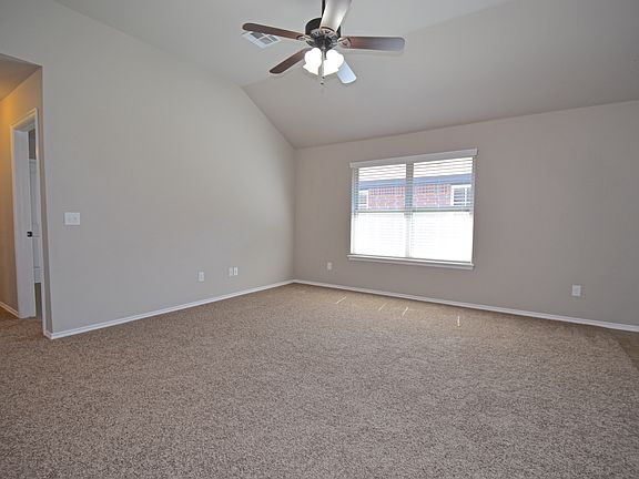5th image of 2364 NW 199th St