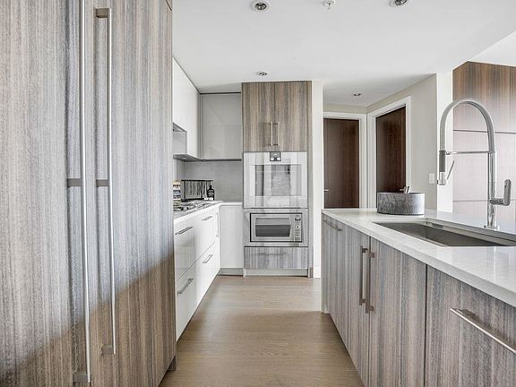 5th image of 210 Salter St #2006