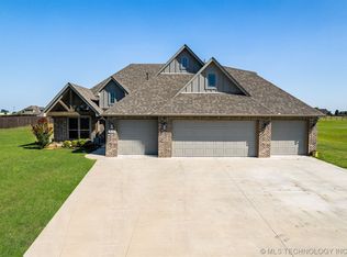 30109 S Gale Ave, Inola, OK 74036