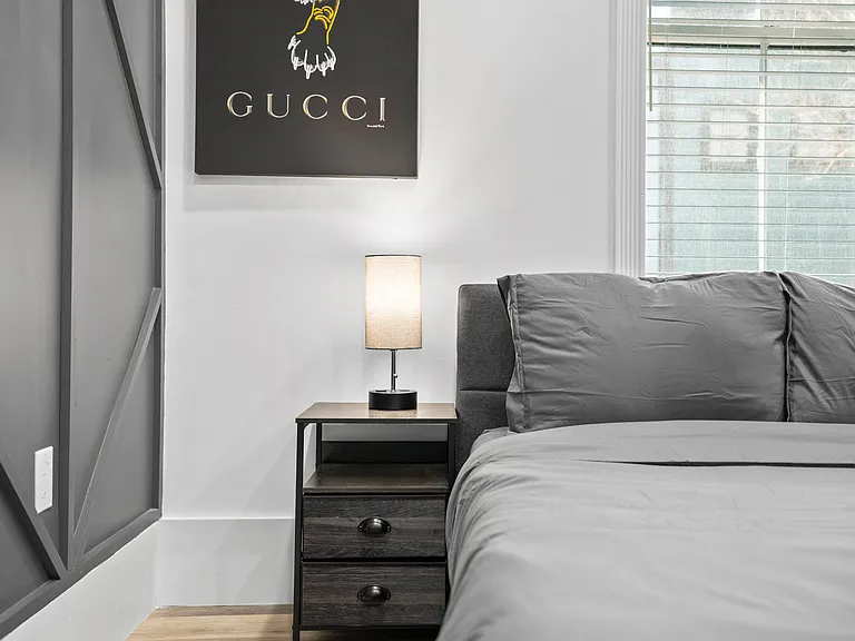 Ybor Luxe Apartments — Photo 31