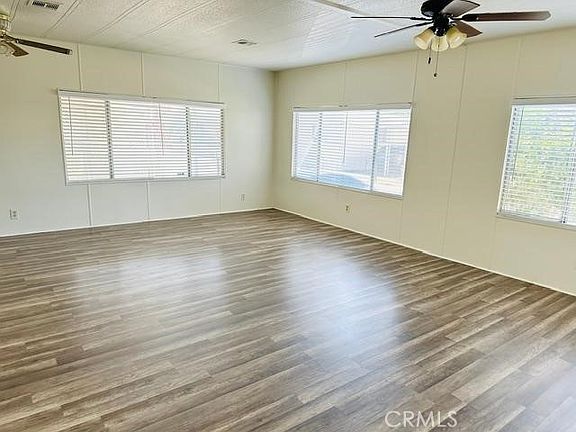 3rd image of 575 S Lyon Ave Space 159