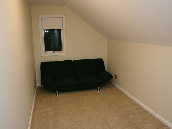 2nd image of 1307 Diamond Ave NE