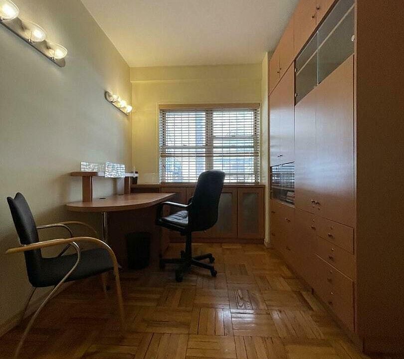 1st image of 30 W 60th St #1N