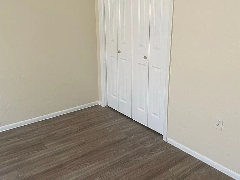 312 Charleston St NE — Photo 3
