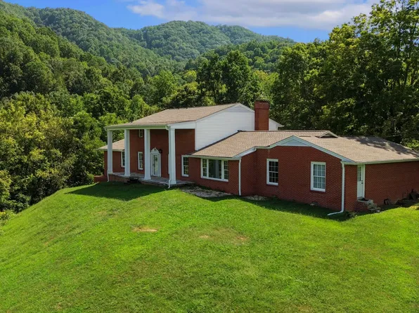 180 Clyde Williams Ave, Gate City, VA 24251