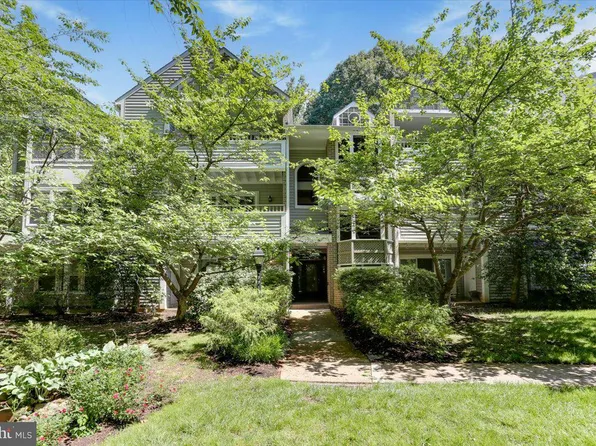 7718 Lafayette Forest Dr APT 23, Annandale, VA 22003