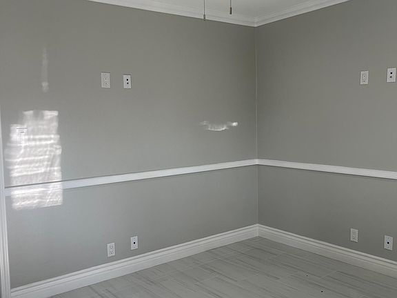 3rd image of 1148 Pittsfield Ln #1148