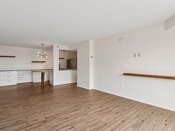 5th image of 121 Washington Ave S APT 1704