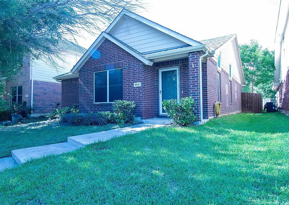 1st image of 8921 Holliday Ln
