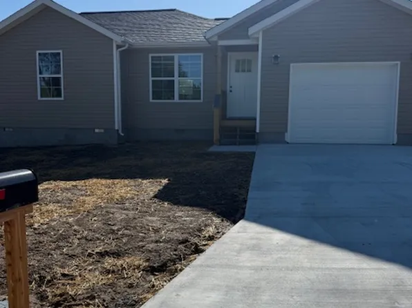117 Harrison Ct, Carterville, MO 64835