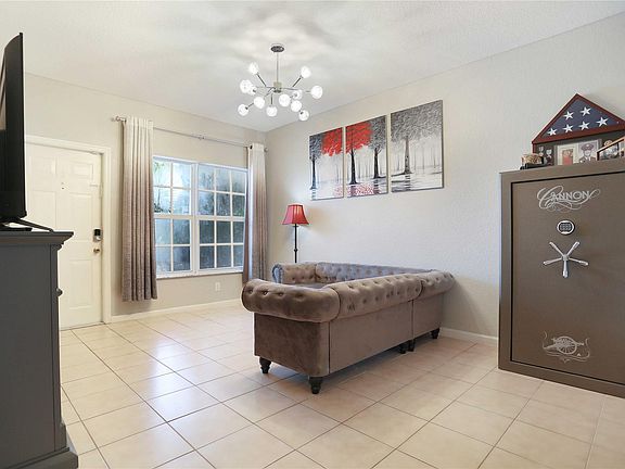 4th image of 10508 NW 56th Drive