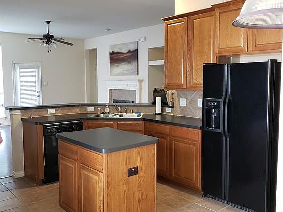 2nd image of 7949 Adobe Dr