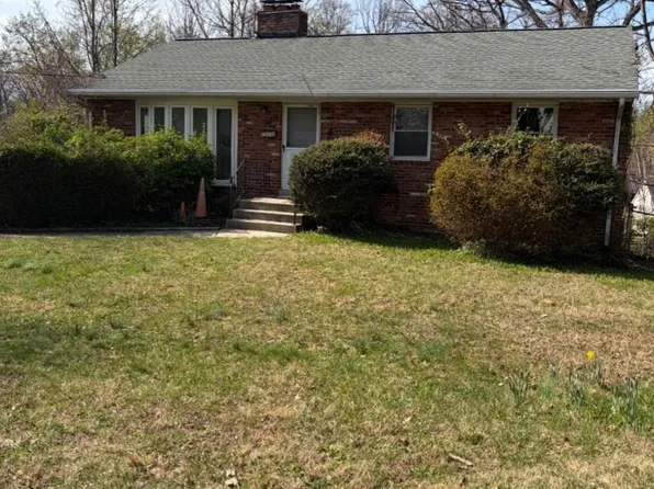 7522 Axton St, Springfield, VA 22151