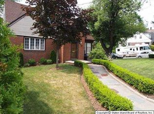 1021 Victory Blvd, Staten Island, NY 10301