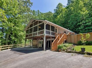 3205 Old Ccc Rd, Hendersonville, NC 28739