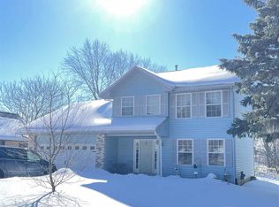 129 Heath Cliff Dr SE, Poplar Grove, IL 61065