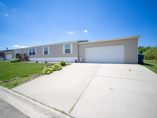 70 Saint Pauls Dr, Bourbonnais, IL 60914