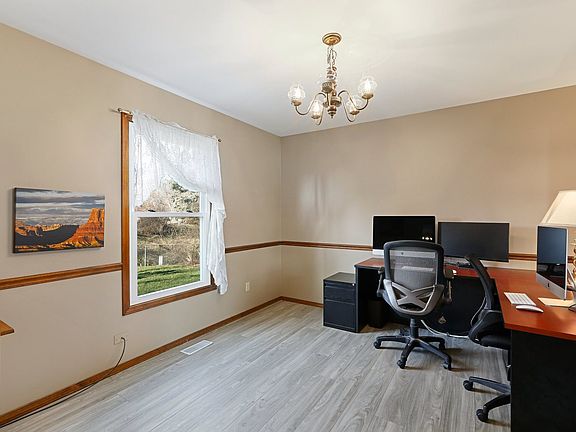 5th image of 1312 Lancaster Ave