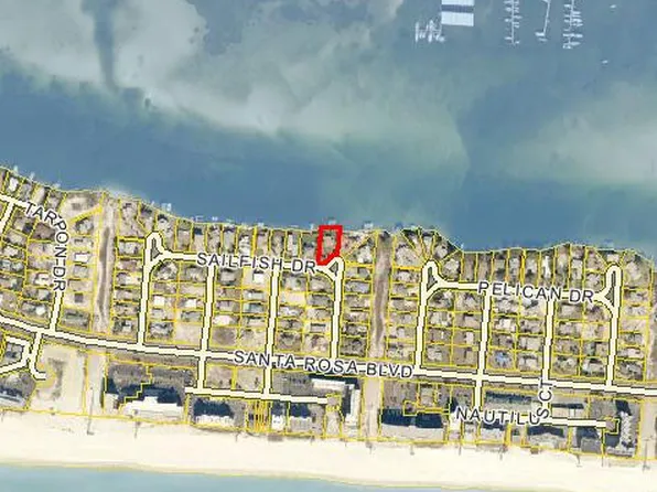 711 Sailfish Dr, Fort Walton Beach, FL 32548