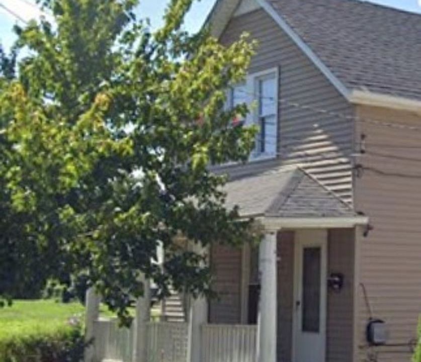 1st image of 3464 E 73rd St