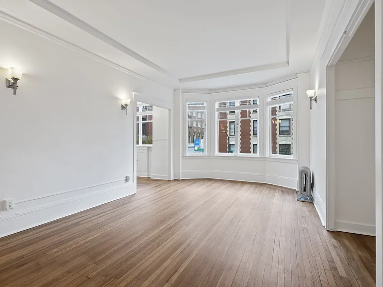 The Langham Apartments — Photo 25