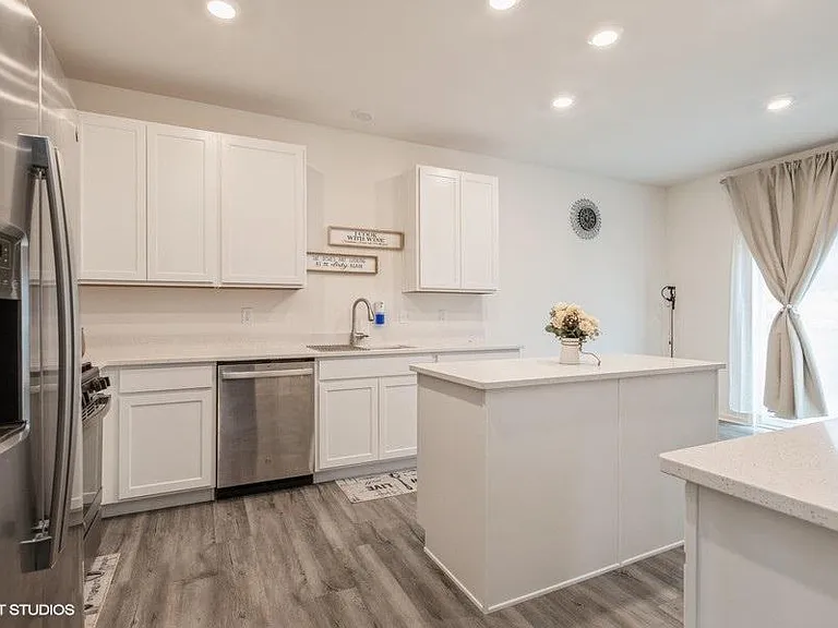 8424 Stillwater Rd — Photo 4
