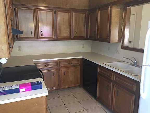 Kitchen with glass top range