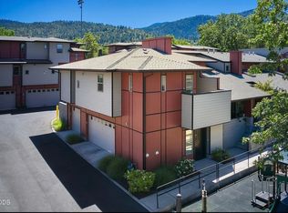 61 S Mountain Ave, Ashland, OR 97520