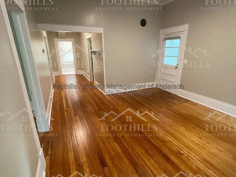 120 Anderson Ave #C — Photo 12