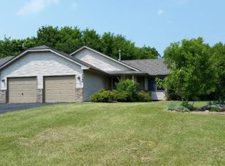 7560 231st St N, Forest Lake, MN 55025