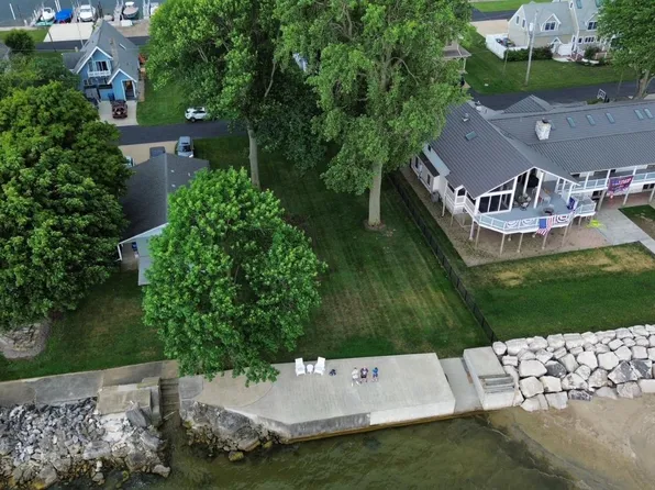 8183 E Lake Blvd, Lakeside Marblehead, OH 43440