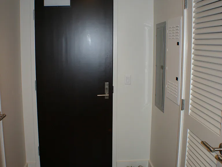 1189 Waimanu St #11 — Photo 17