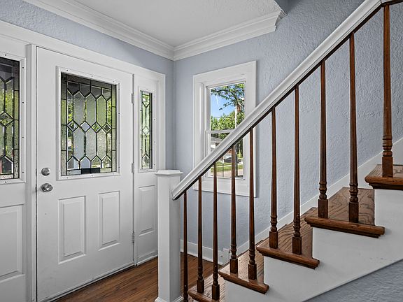 3rd image of 331 E Russell St
