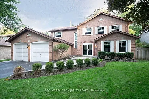 35 McKay Cres Photo 1