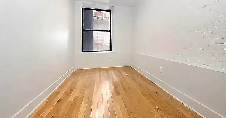 Rented by REAL New York | media 12