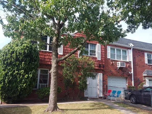 37 Comstock Ave, Staten Island, NY 10314