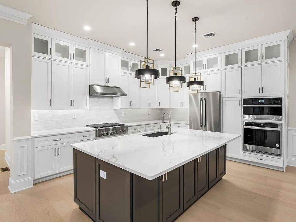 Luxury move-in ready townhomes in Bergen County