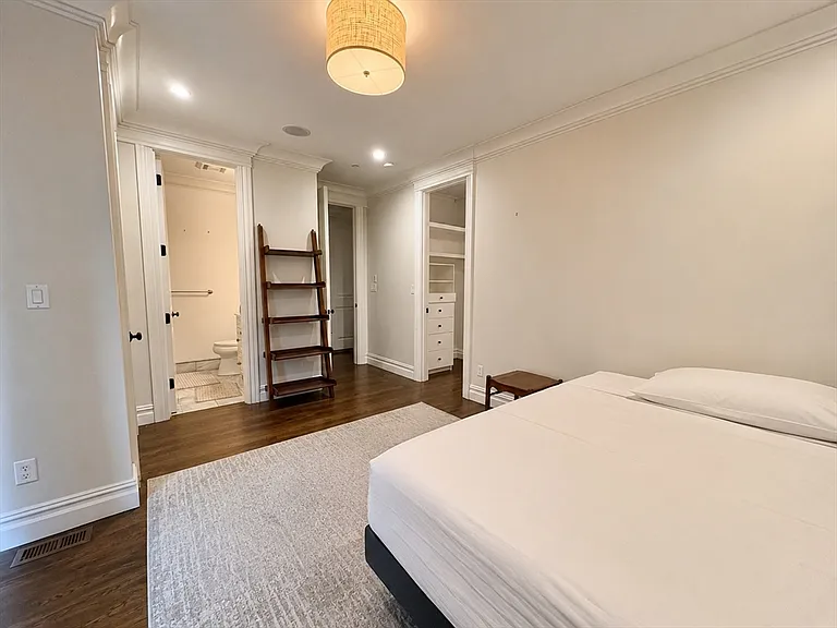 3 M St #2 — Photo 10